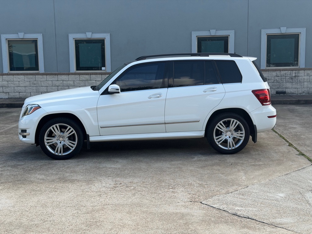 Photo 10 of this MERCEDES-BENZ GLK