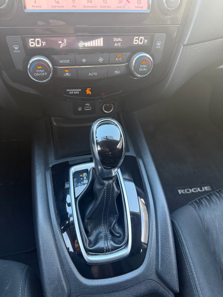 Photo 19 of this NISSAN ROGUE