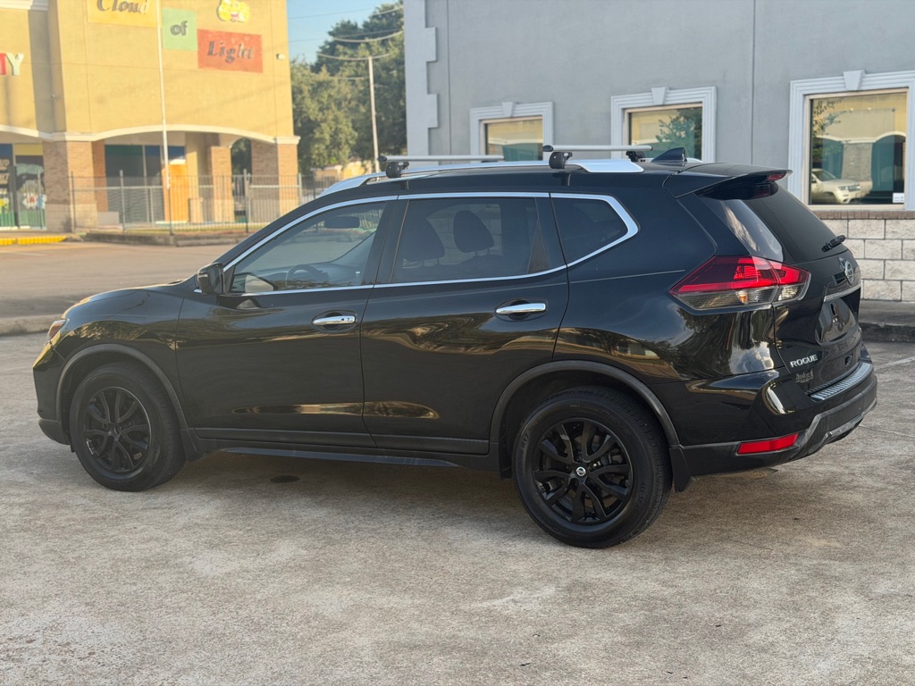 Photo 9 of this NISSAN ROGUE