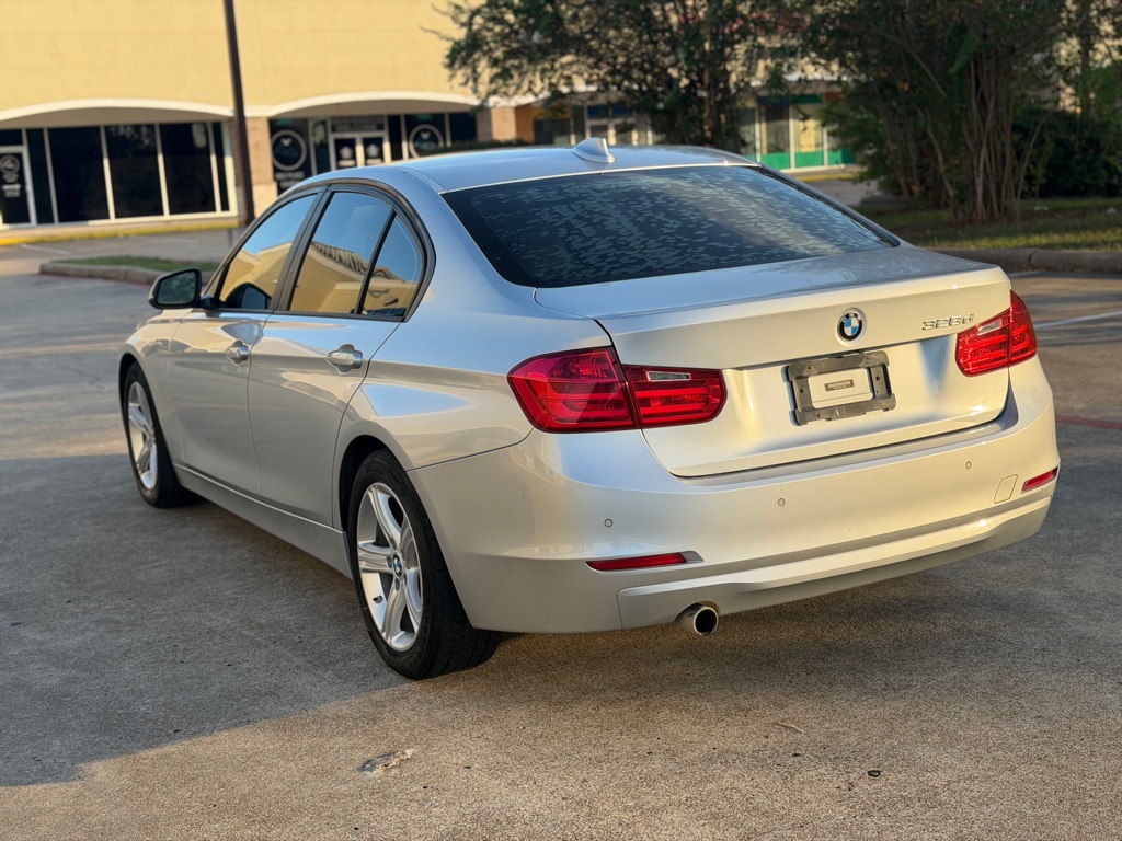 Photo 9 of this BMW 328
