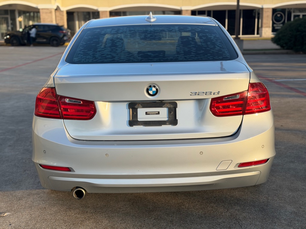 Photo 8 of this BMW 328