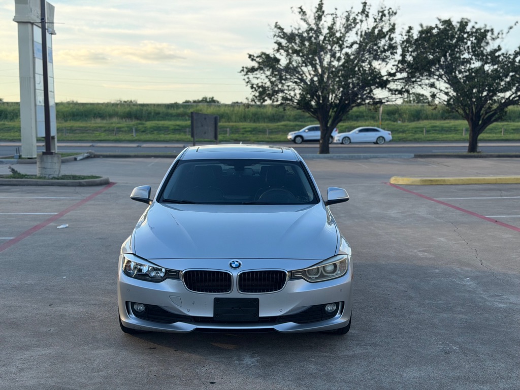 Photo 2 of this BMW 328