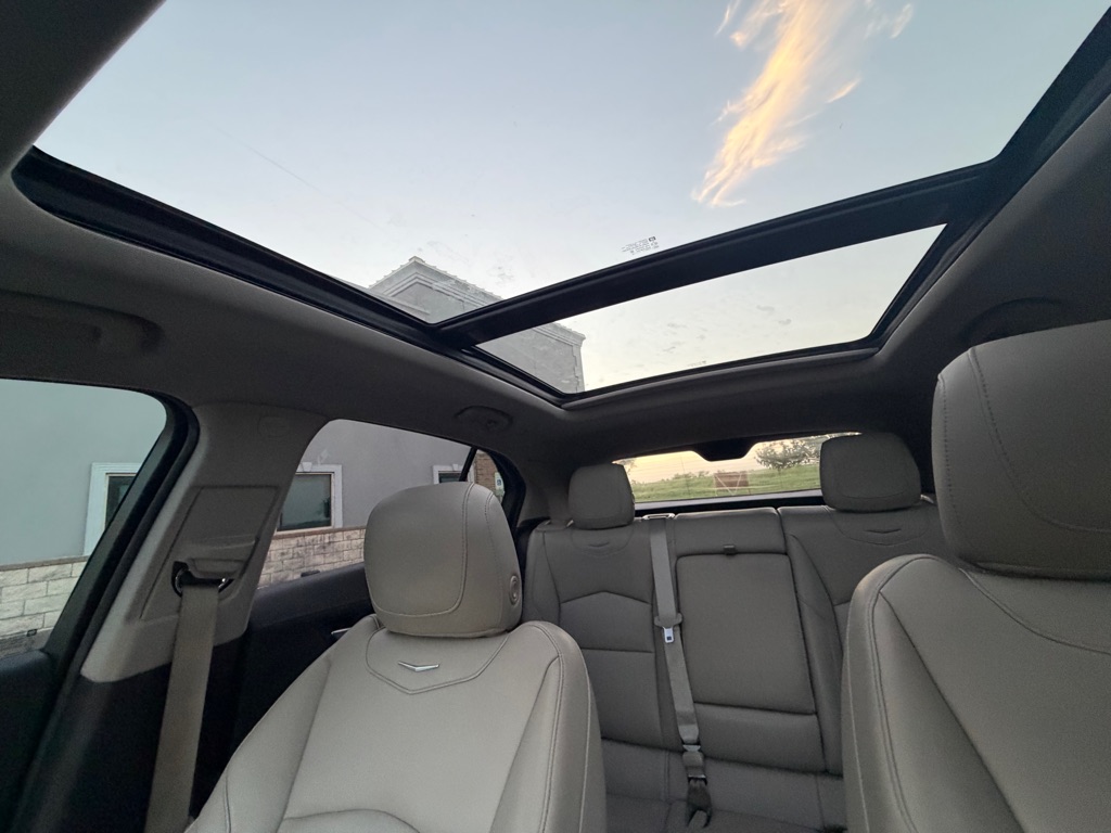 Photo 24 of this CADILLAC XT4