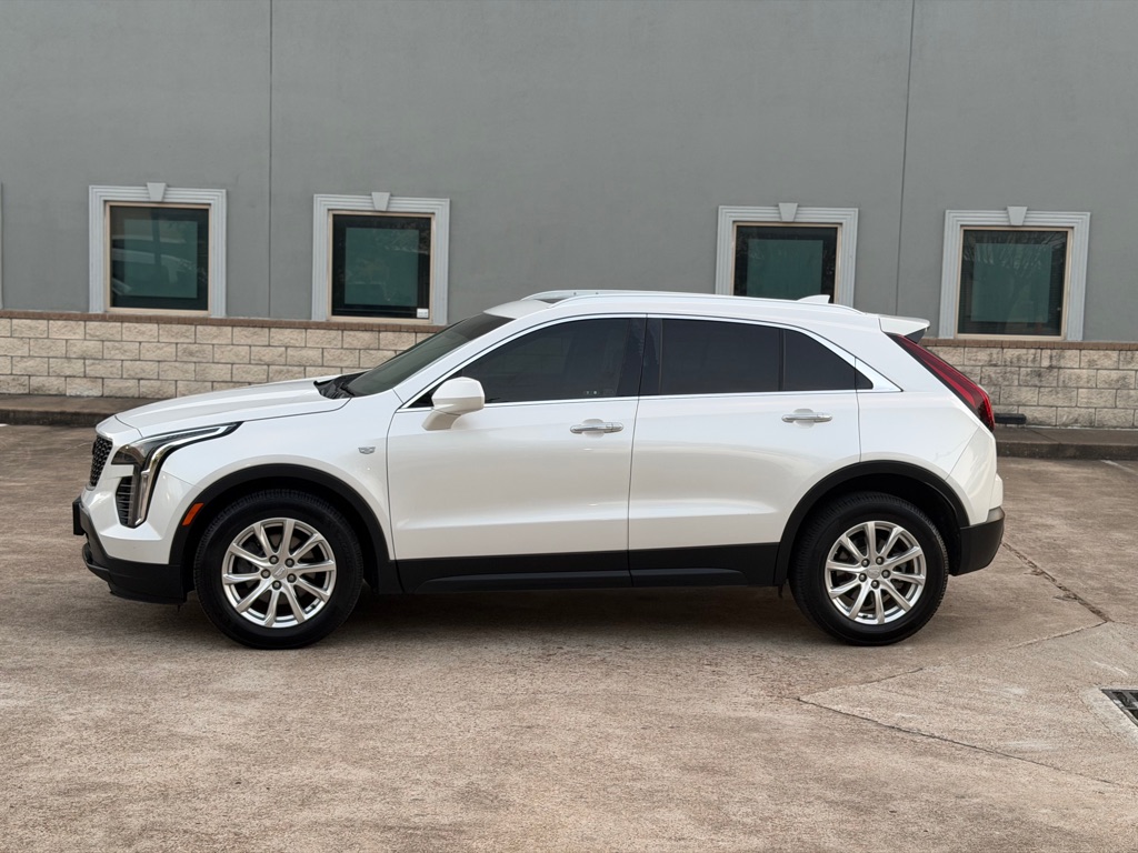 Photo 11 of this CADILLAC XT4
