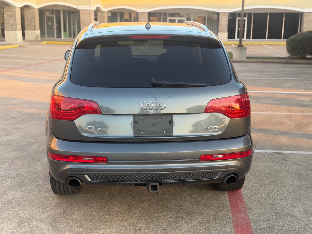 Photo 8 of this AUDI Q7