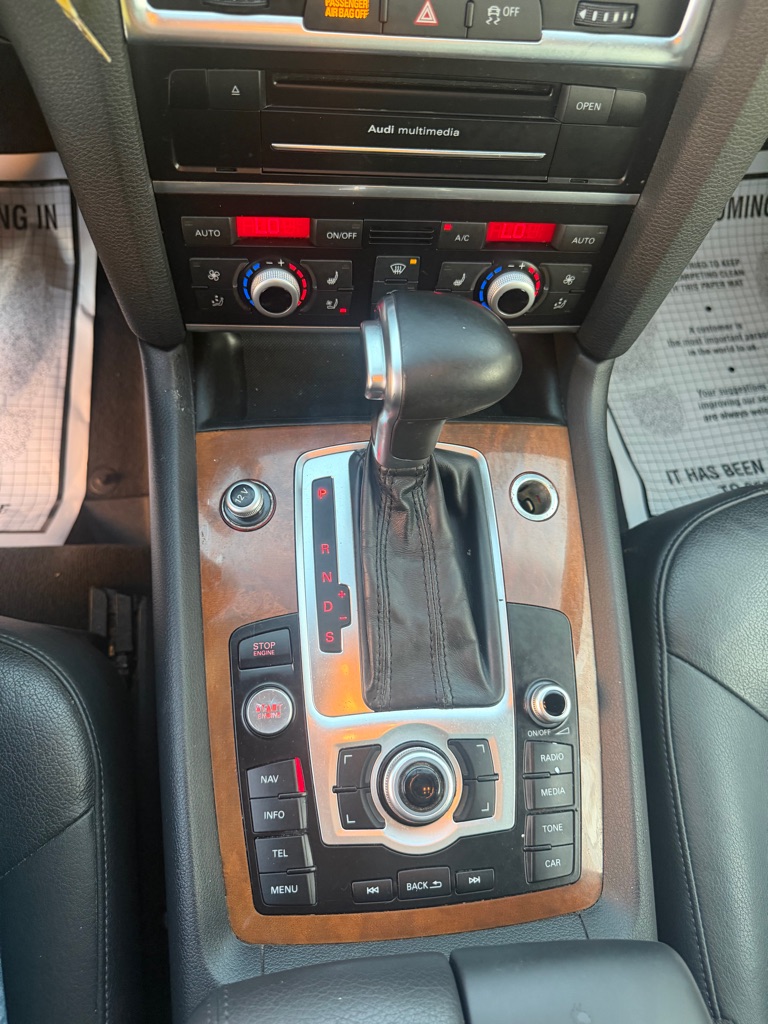 Photo 21 of this AUDI Q7