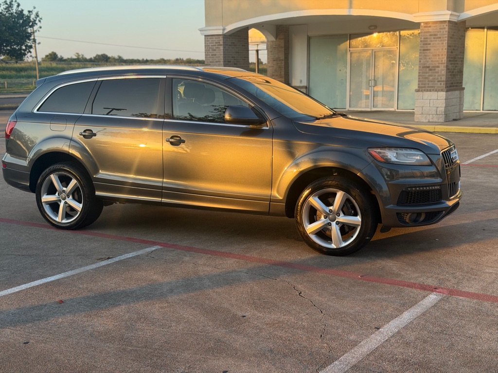 Photo 4 of this AUDI Q7