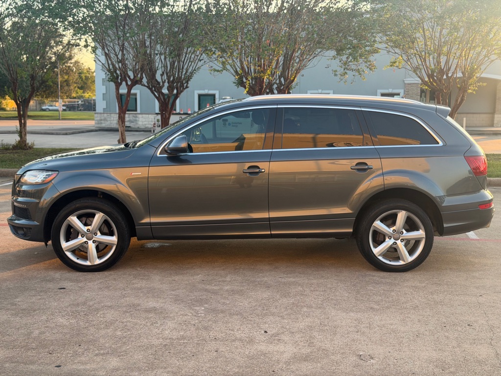 Photo 11 of this AUDI Q7
