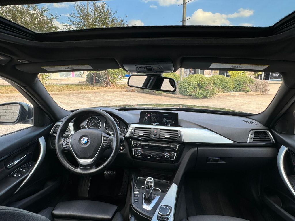 Photo 14 of this BMW 328
