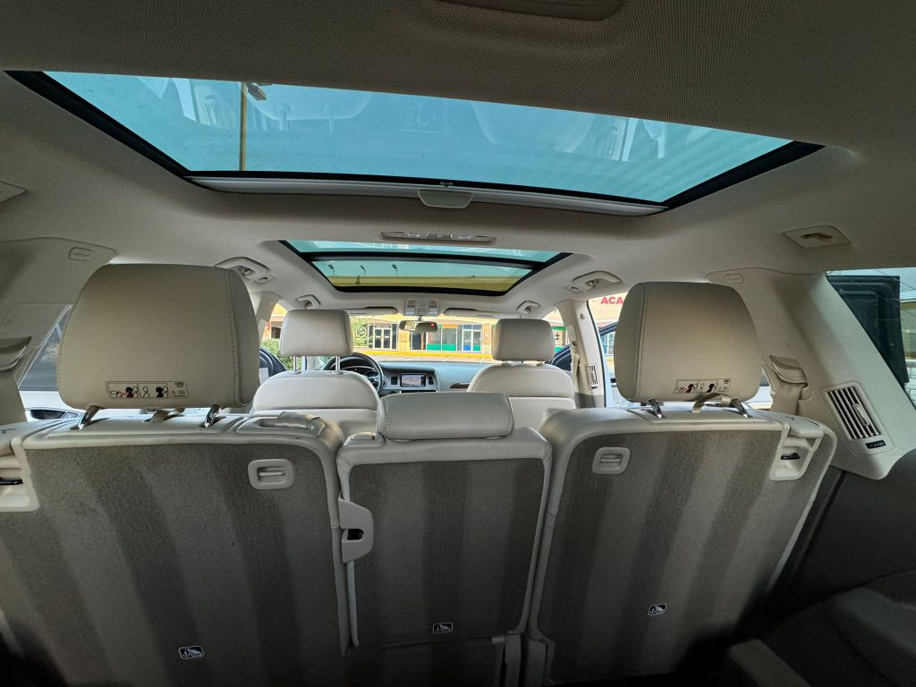 Photo 22 of this AUDI Q7