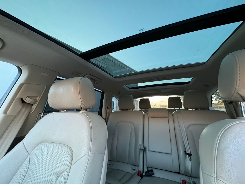 Photo 26 of this AUDI Q7