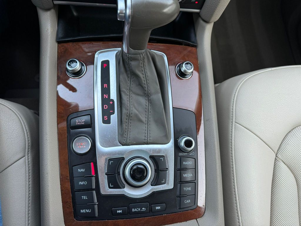 Photo 29 of this AUDI Q7