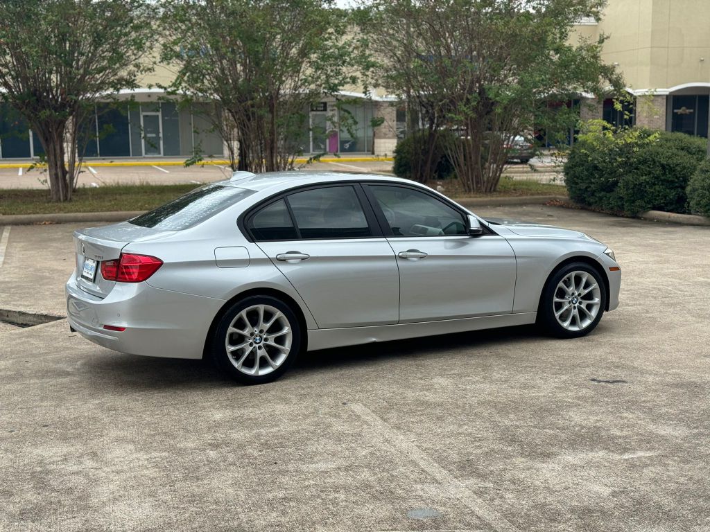 Photo 5 of this BMW 320