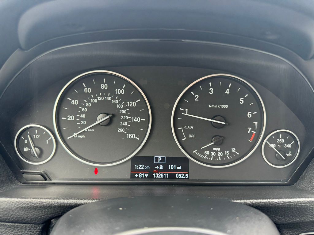 Photo 19 of this BMW 320