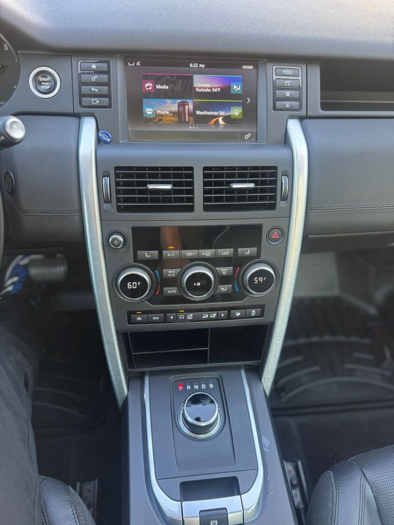 Photo 16 of this LAND ROVER DISCOVERY SPORT
