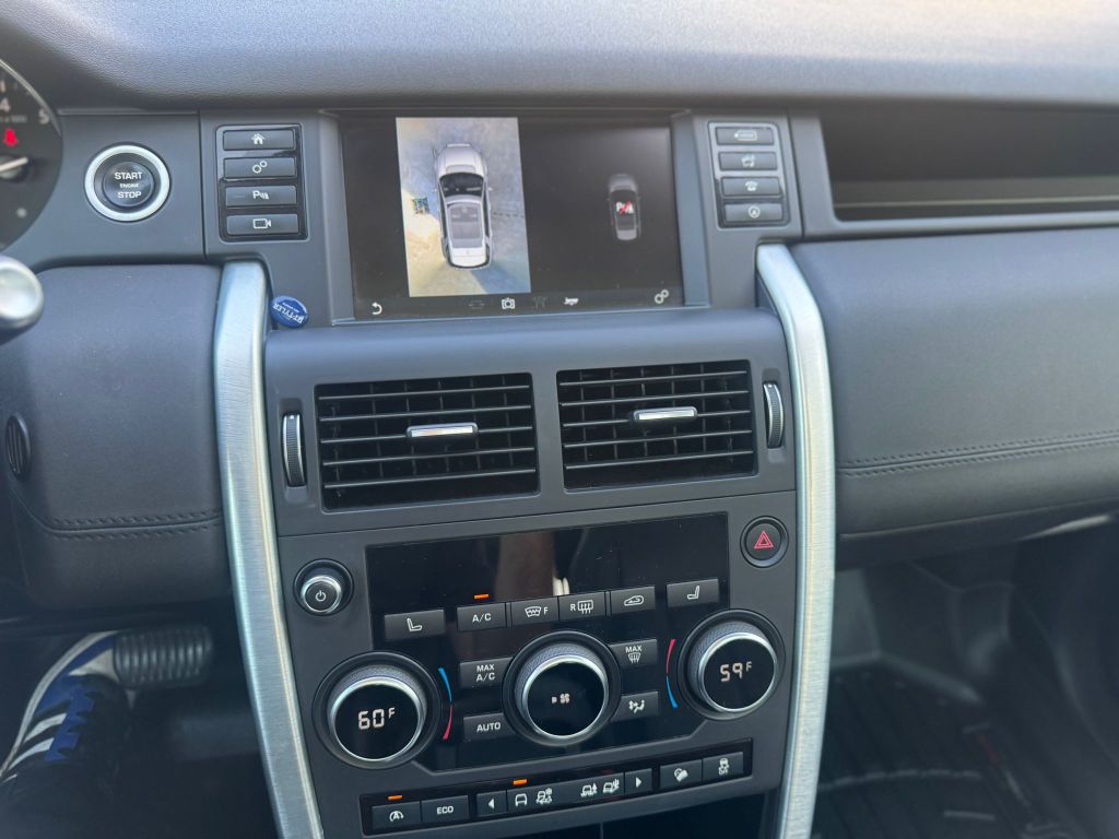 Photo 27 of this LAND ROVER DISCOVERY SPORT