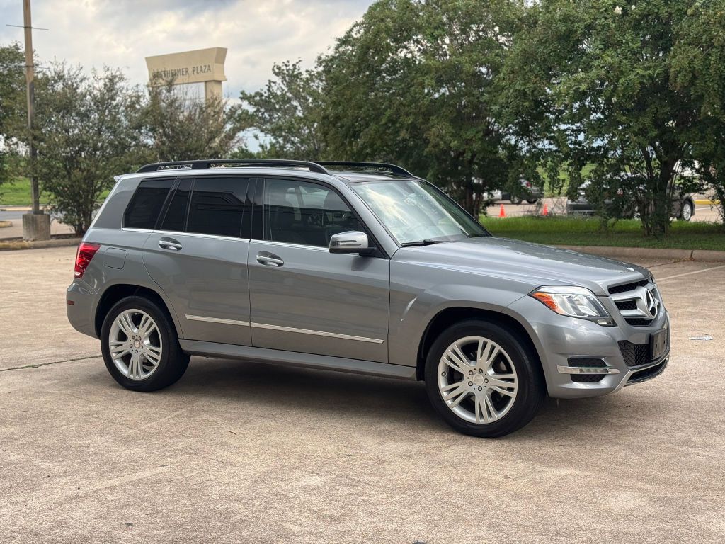 Photo 3 of this MERCEDES-BENZ GLK