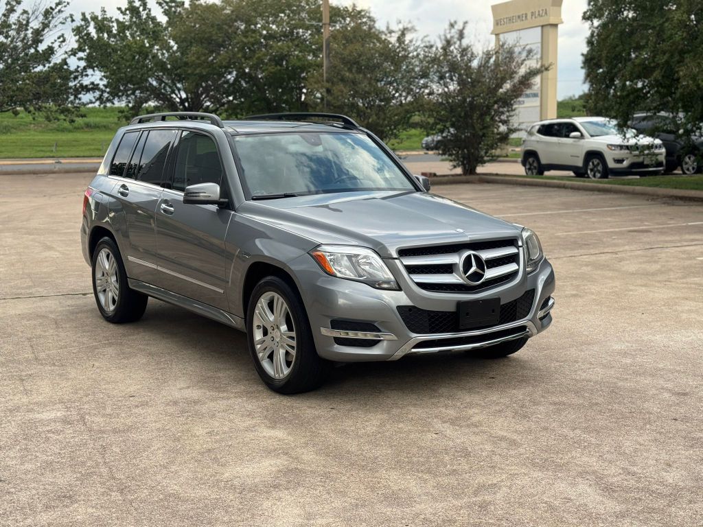 Photo 4 of this MERCEDES-BENZ GLK