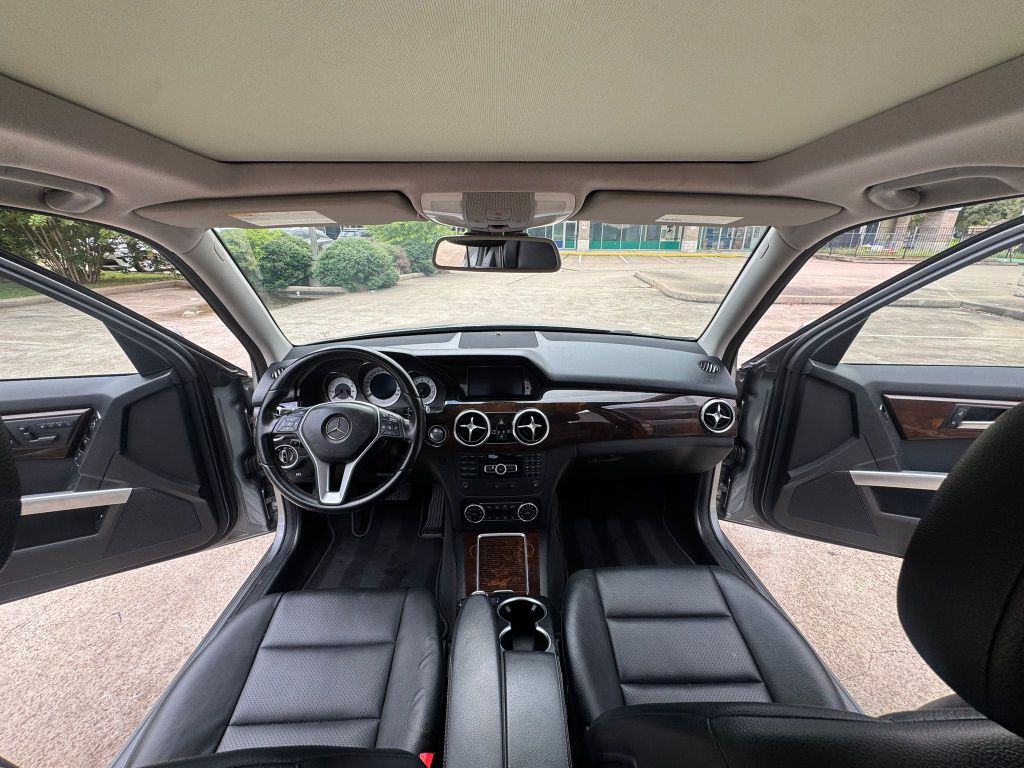 Photo 17 of this MERCEDES-BENZ GLK