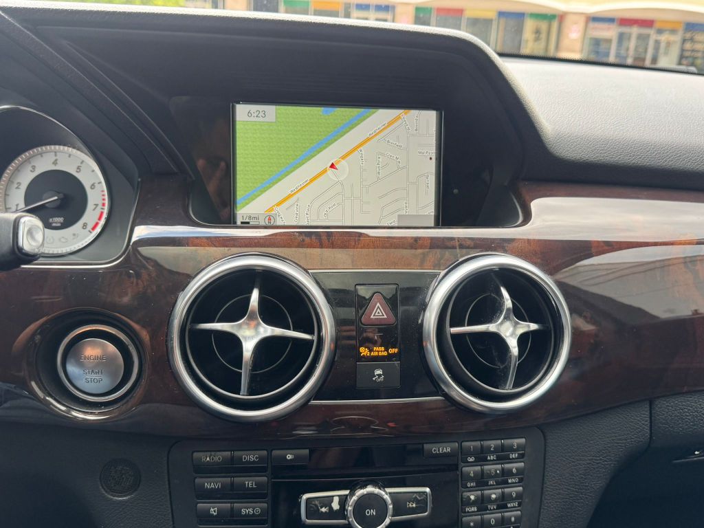 Photo 20 of this MERCEDES-BENZ GLK