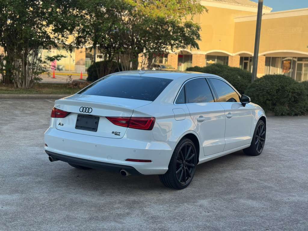 Photo 5 of this AUDI A3