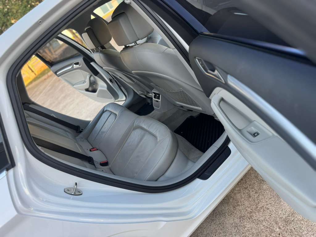 Photo 14 of this AUDI A3
