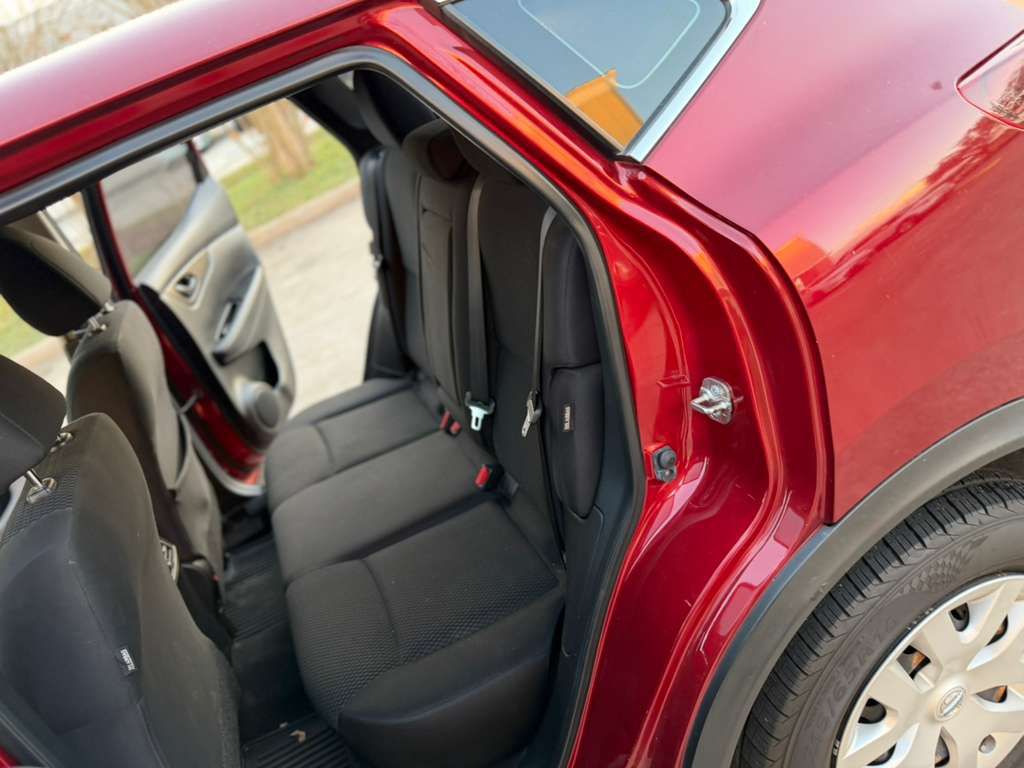 Photo 15 of this NISSAN ROGUE SPORT