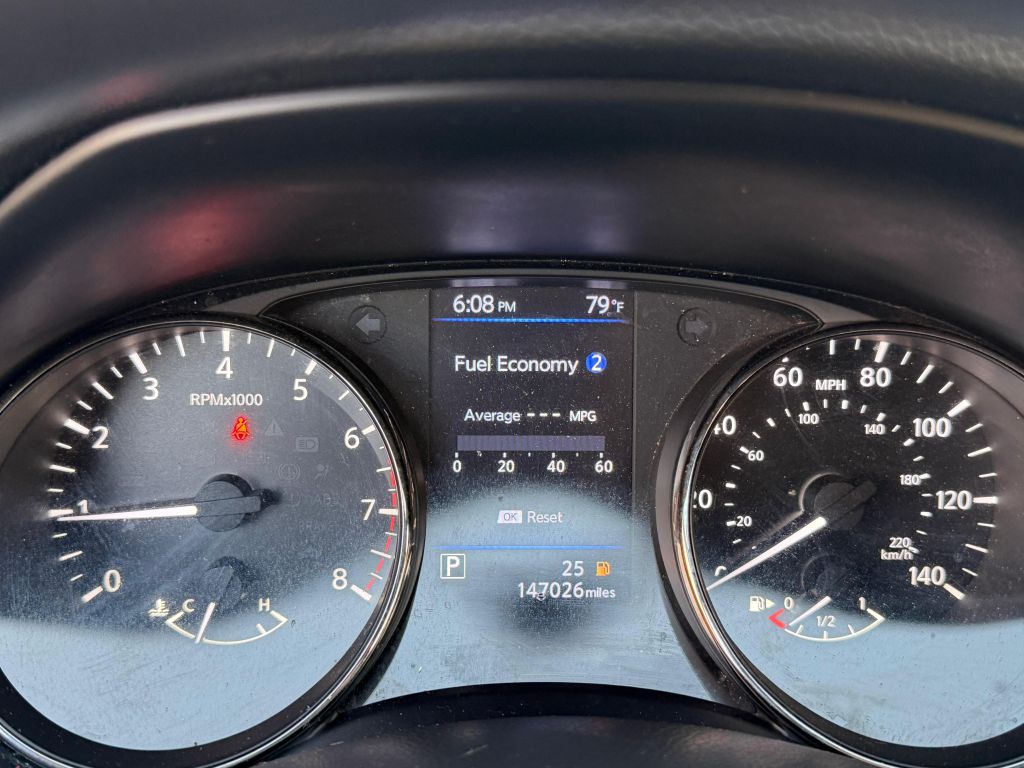 Photo 20 of this NISSAN ROGUE SPORT