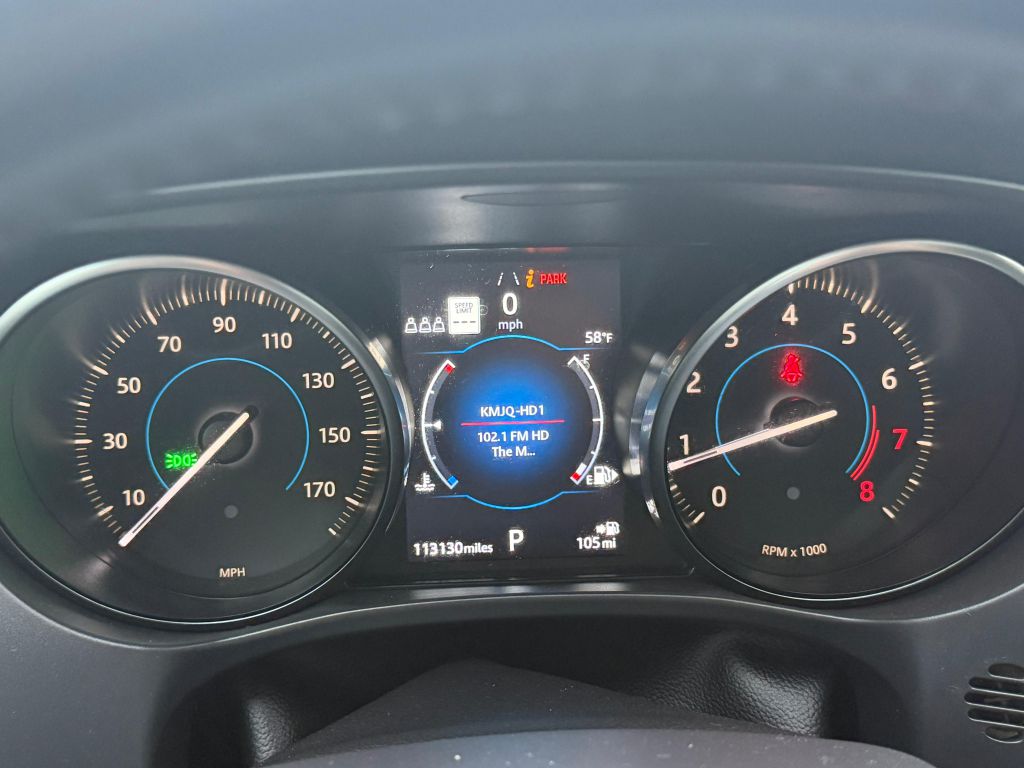 Photo 18 of this JAGUAR F-PACE