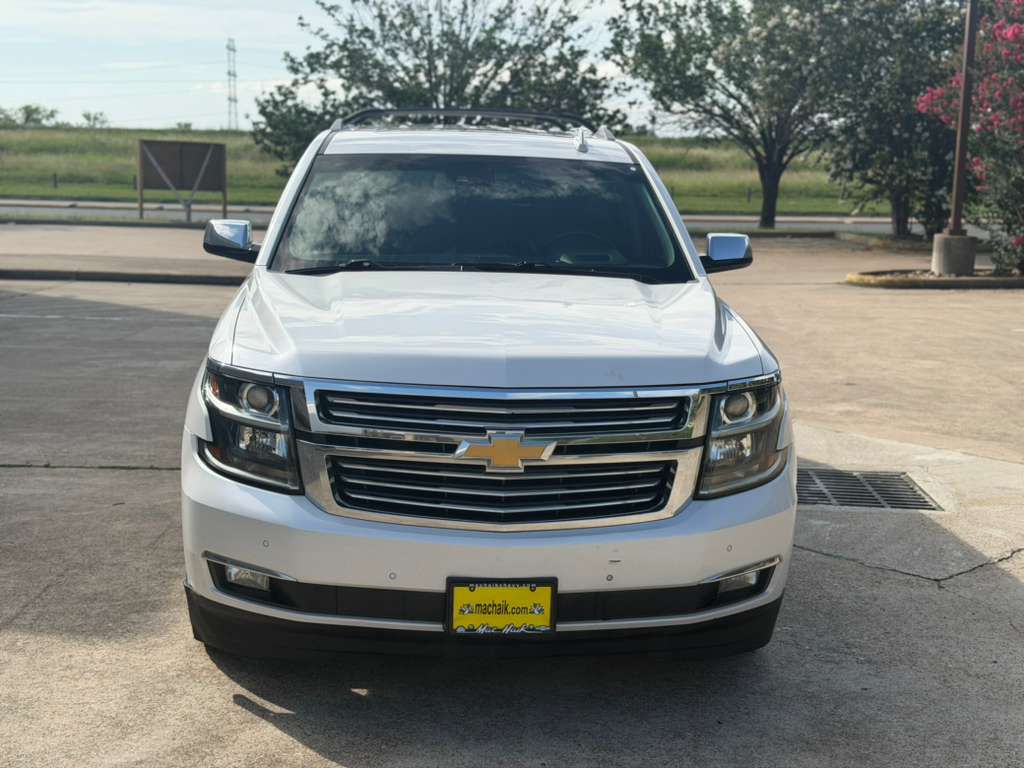 Photo 2 of this CHEVROLET SUBURBAN
