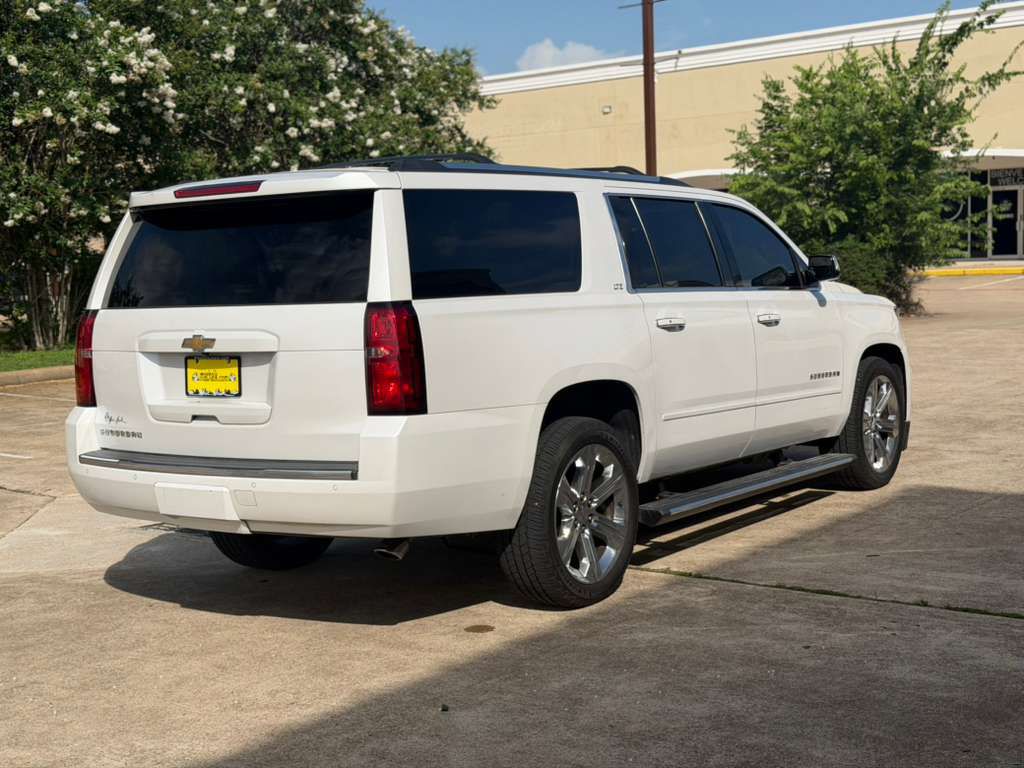Photo 6 of this CHEVROLET SUBURBAN