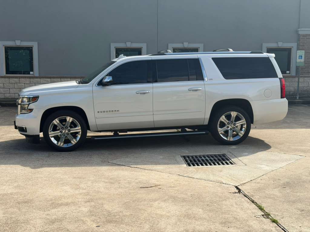 Photo 10 of this CHEVROLET SUBURBAN
