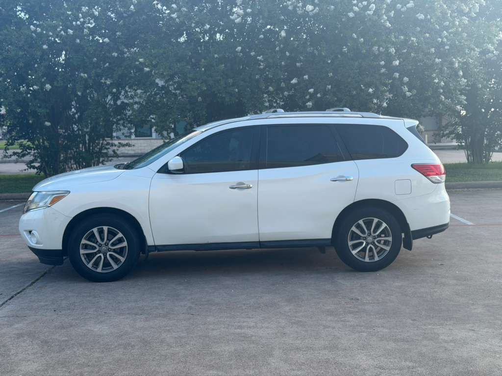 Photo 8 of this NISSAN PATHFINDER