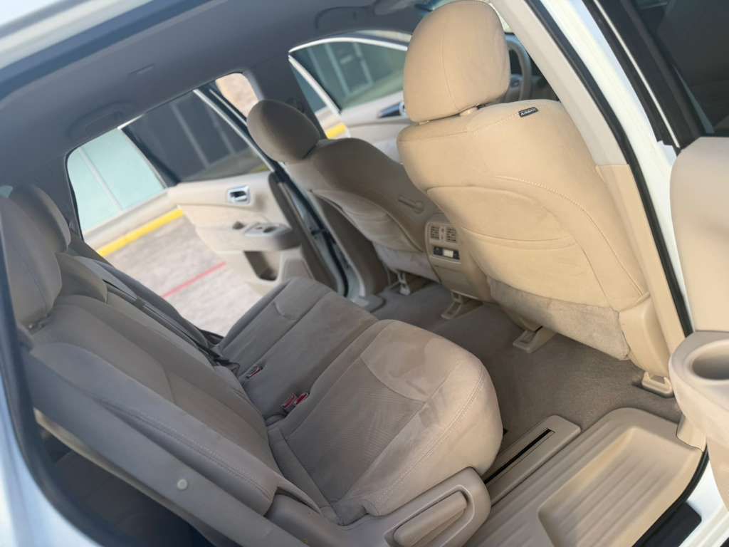 Photo 13 of this NISSAN PATHFINDER