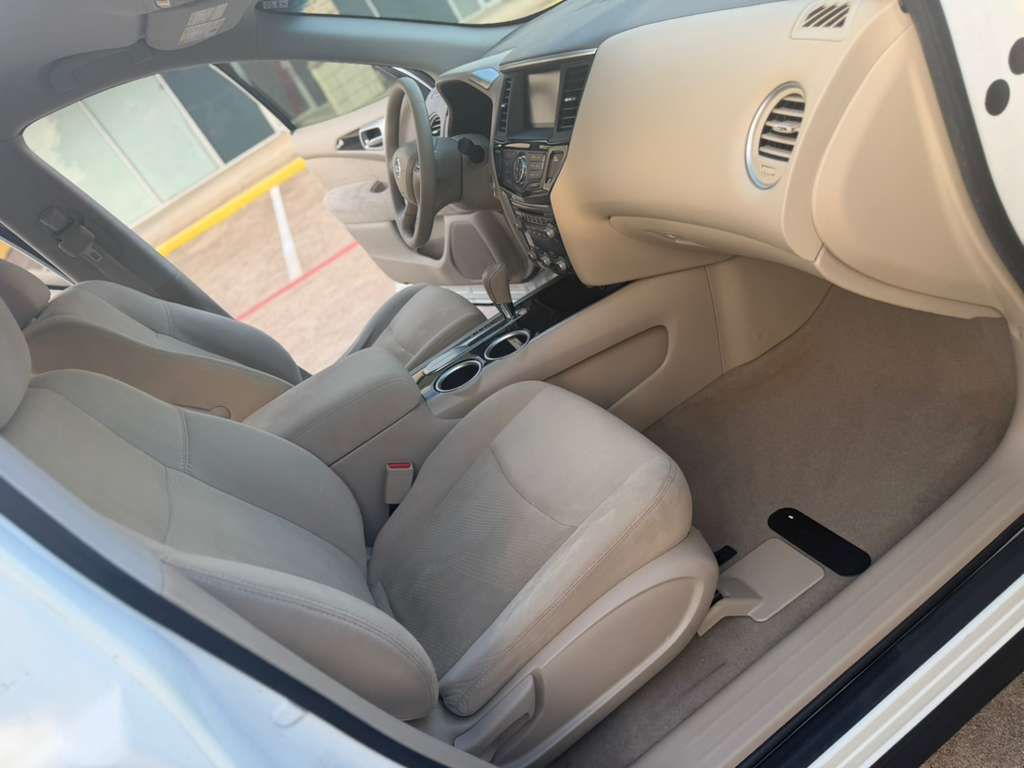 Photo 14 of this NISSAN PATHFINDER