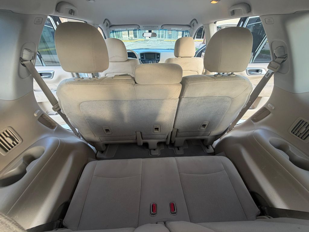 Photo 15 of this NISSAN PATHFINDER