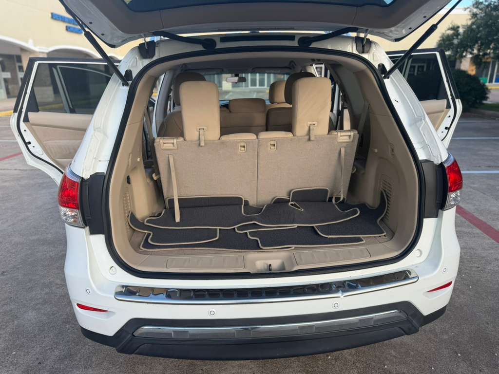 Photo 16 of this NISSAN PATHFINDER