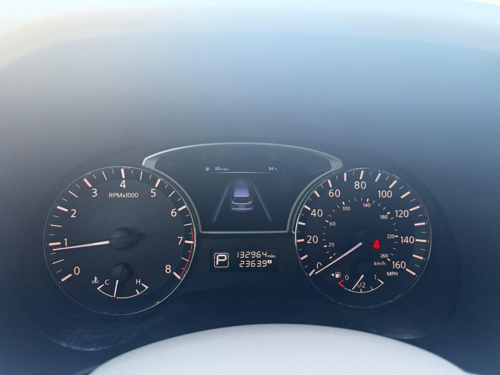 Photo 19 of this NISSAN PATHFINDER