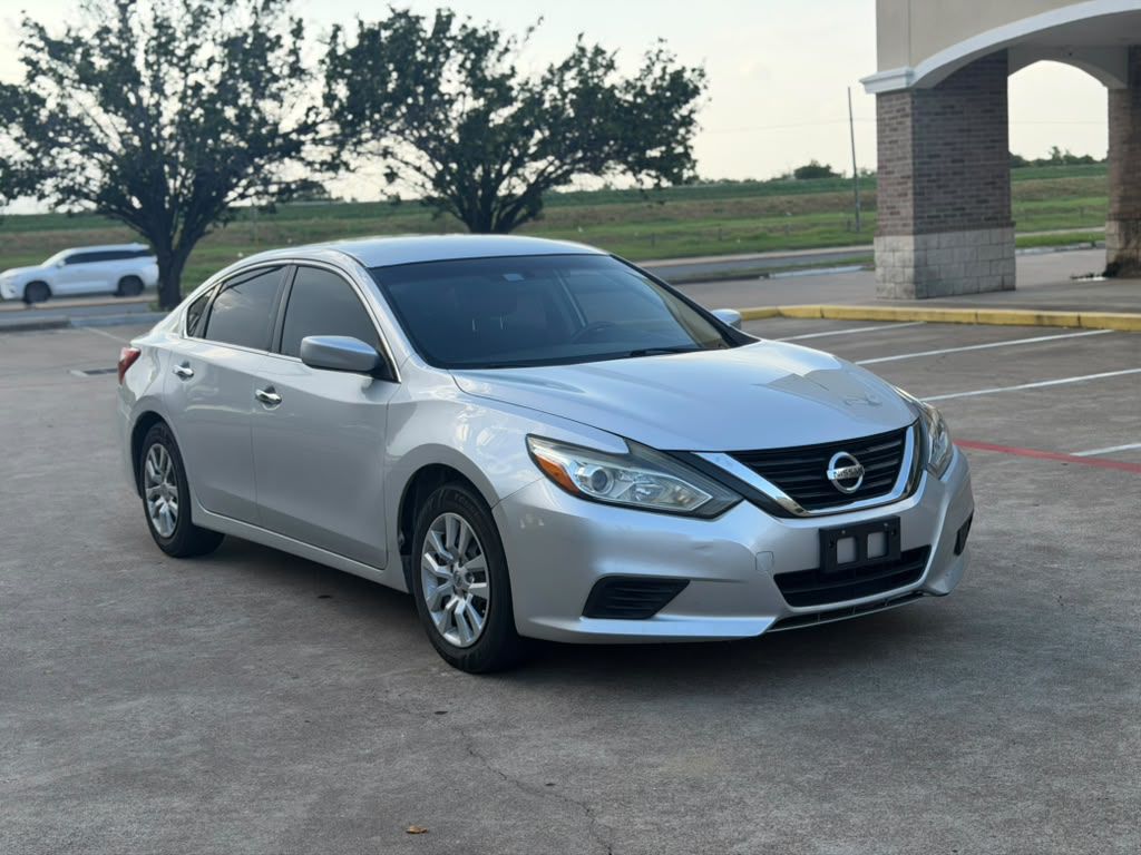 Photo 3 of this NISSAN ALTIMA