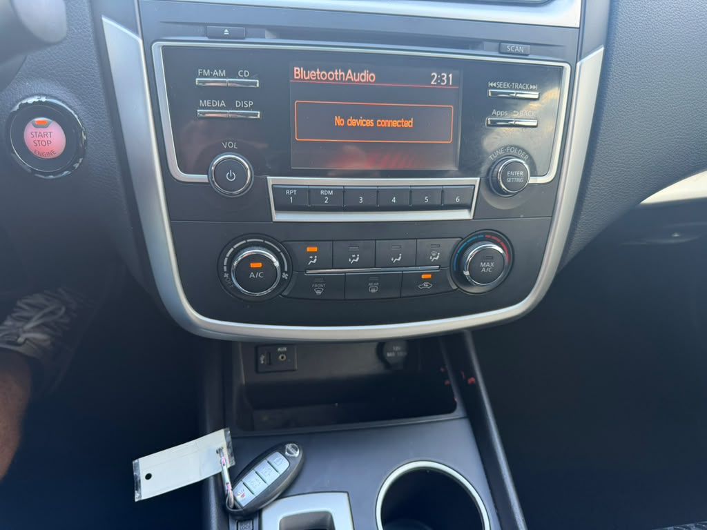 Photo 18 of this NISSAN ALTIMA