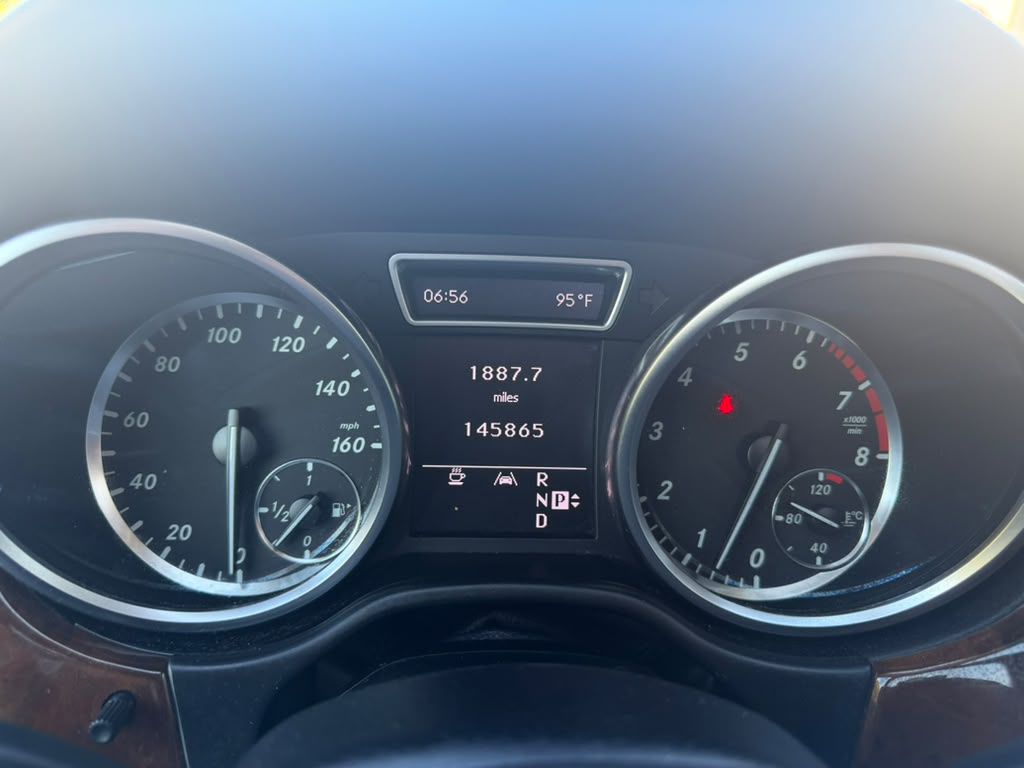 Photo 18 of this MERCEDES-BENZ ML
