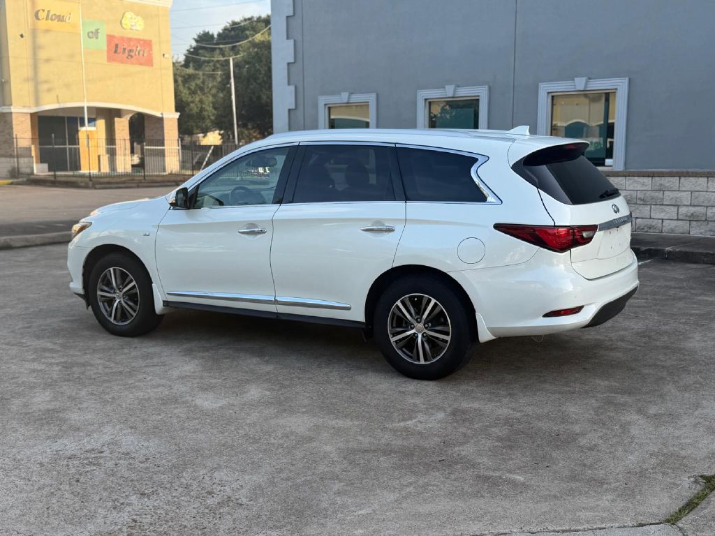 Photo 8 of this INFINITI QX60