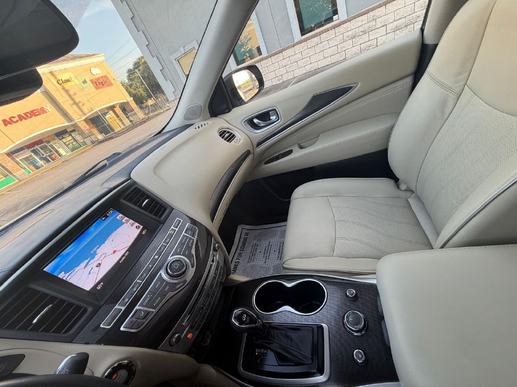 Photo 24 of this INFINITI QX60