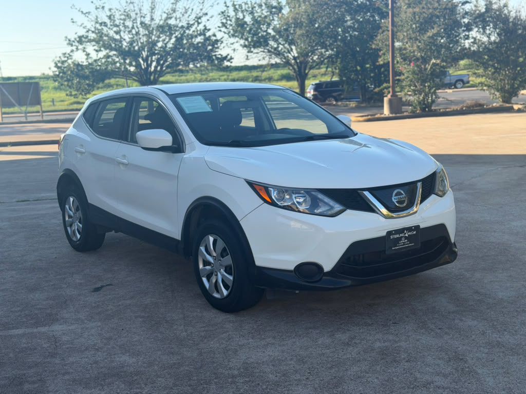 Photo 3 of this NISSAN ROGUE SPORT