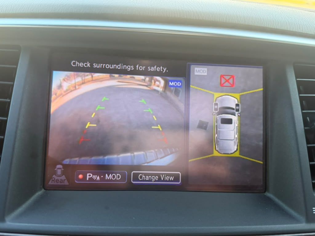 Photo 22 of this INFINITI QX80