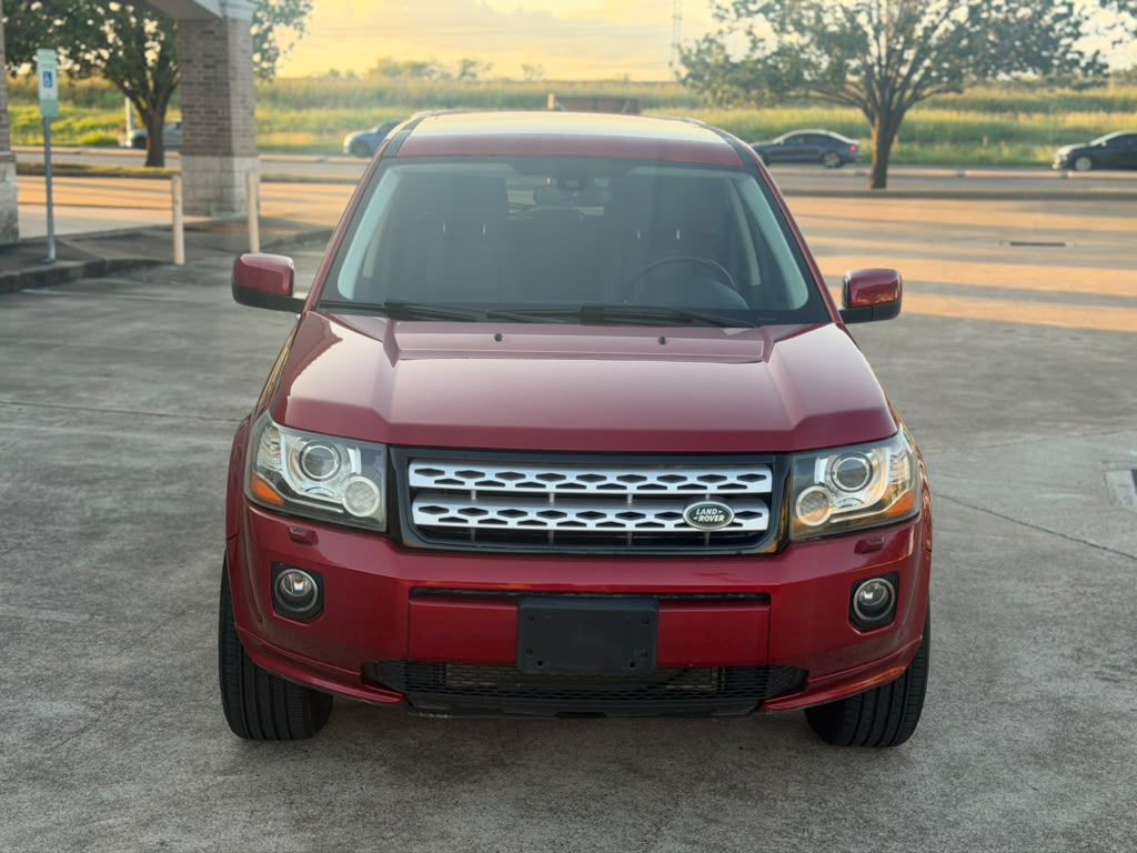 Photo 2 of this LAND ROVER LR2