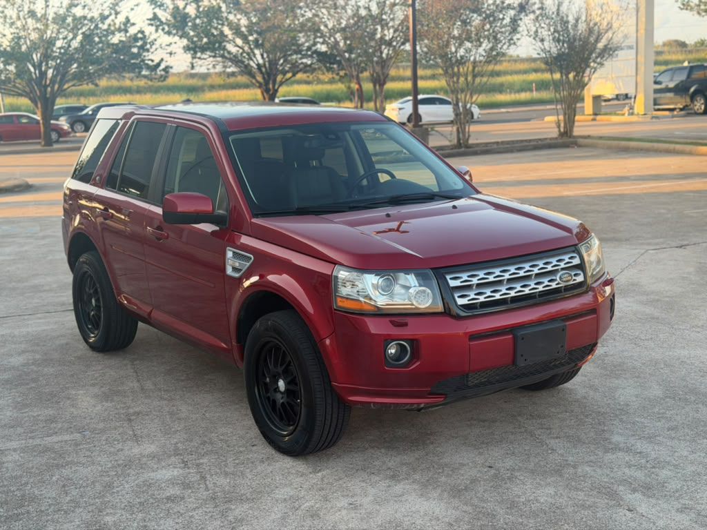 Photo 3 of this LAND ROVER LR2