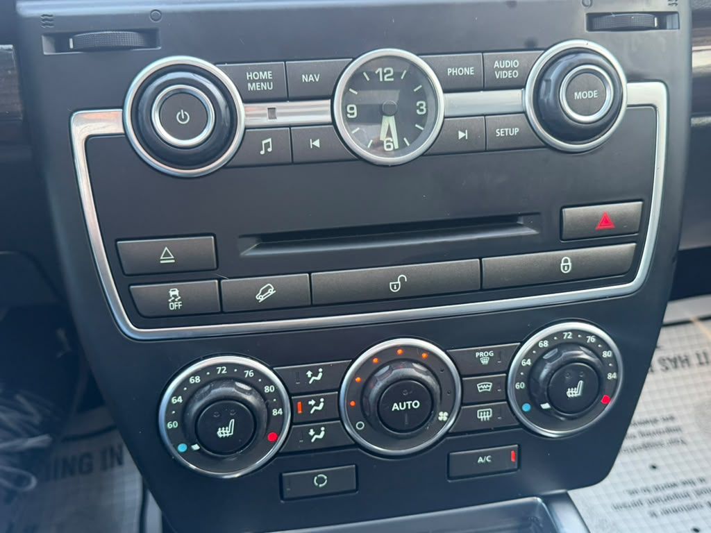 Photo 21 of this LAND ROVER LR2