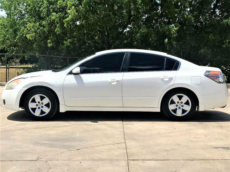 Photo 2 of this NISSAN ALTIMA