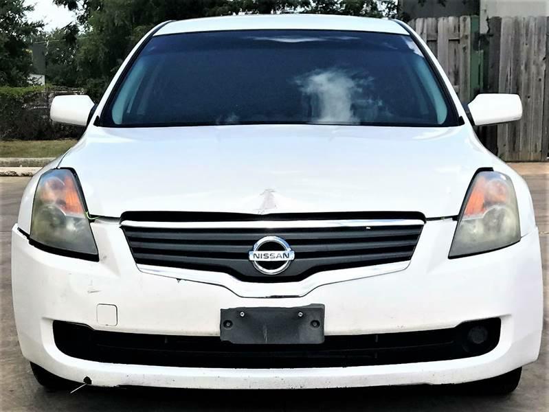 Photo 8 of this NISSAN ALTIMA